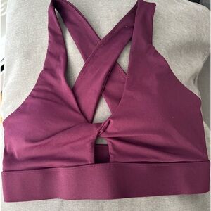 Fabletics oasis twist sports bra. Size XL. Burgundy. New without tags.